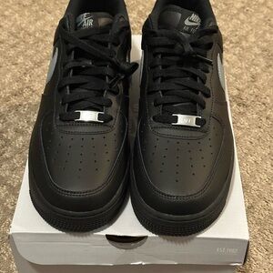 Nike Air Force 1 Triple Black Sneakers